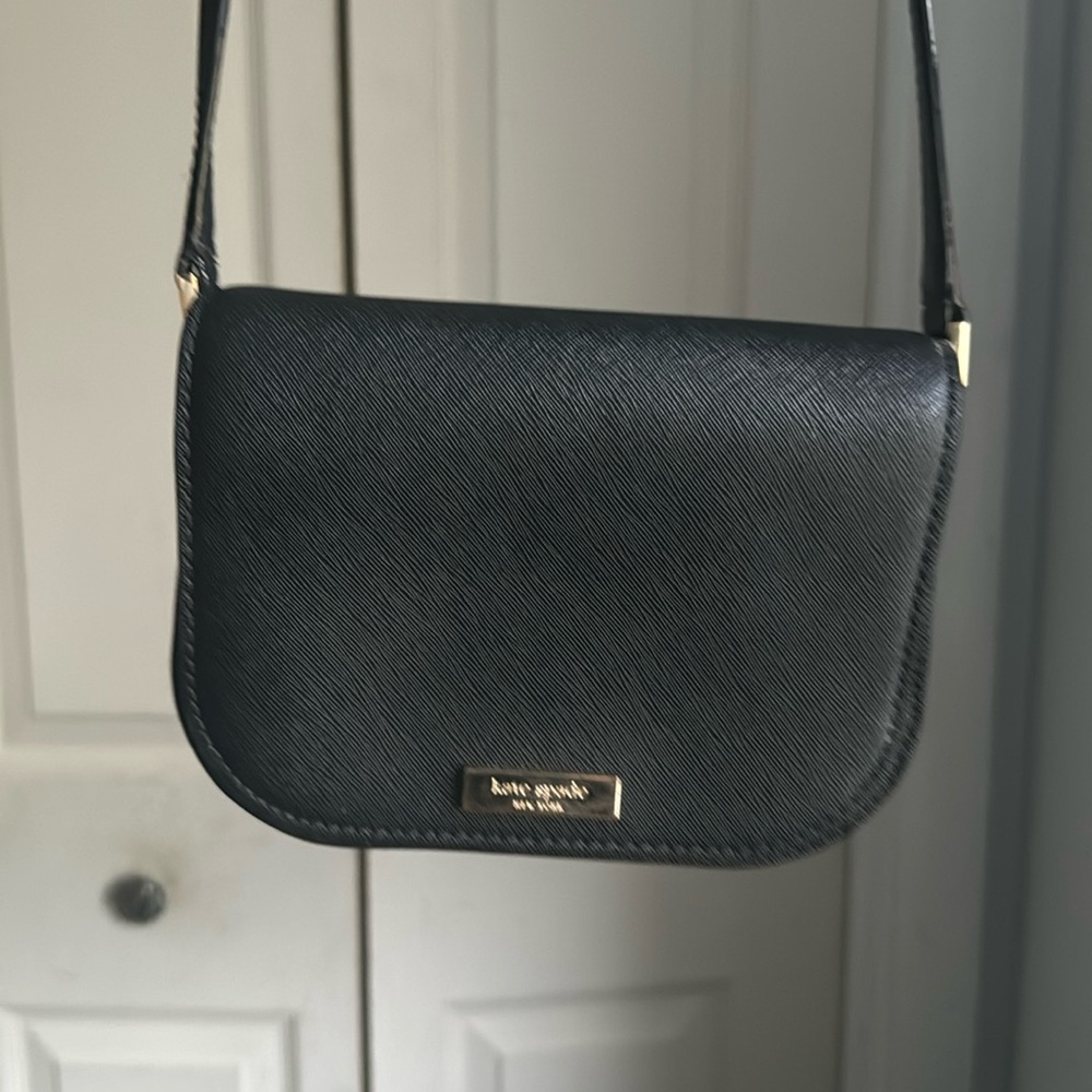 Kate Spade Crossbody, Polyurethane Leather. EUC